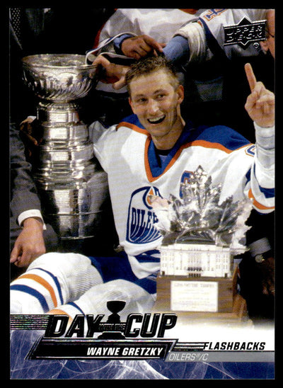 2022 Upper Deck Upper Deck DC7 Wayne Gretzky Day With The Cup Flashbacks Oilers